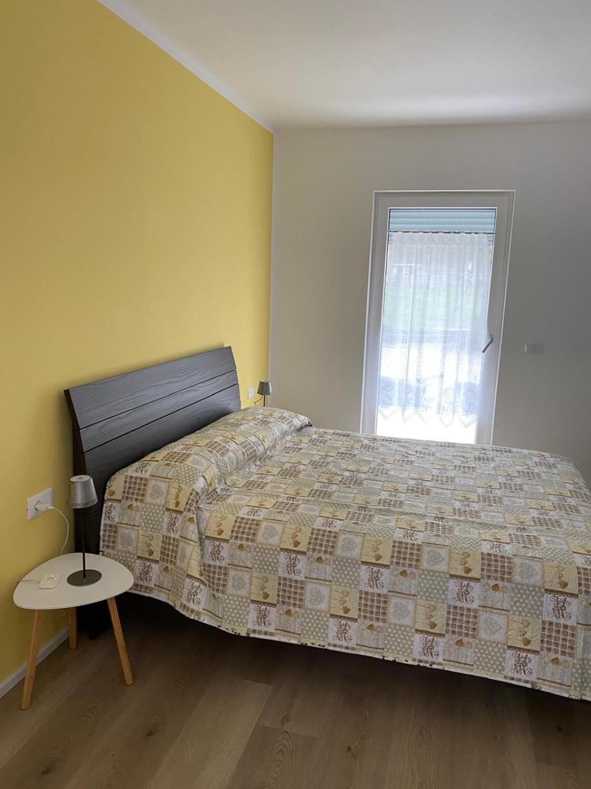 リーヴァ・デル・ガルダ Lotus Garda Bed & Breakfast エクステリア 写真